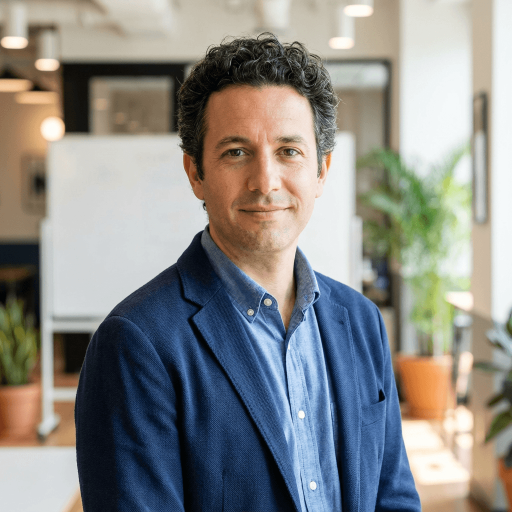 Carlos Mendez, Senior Account Supervisor